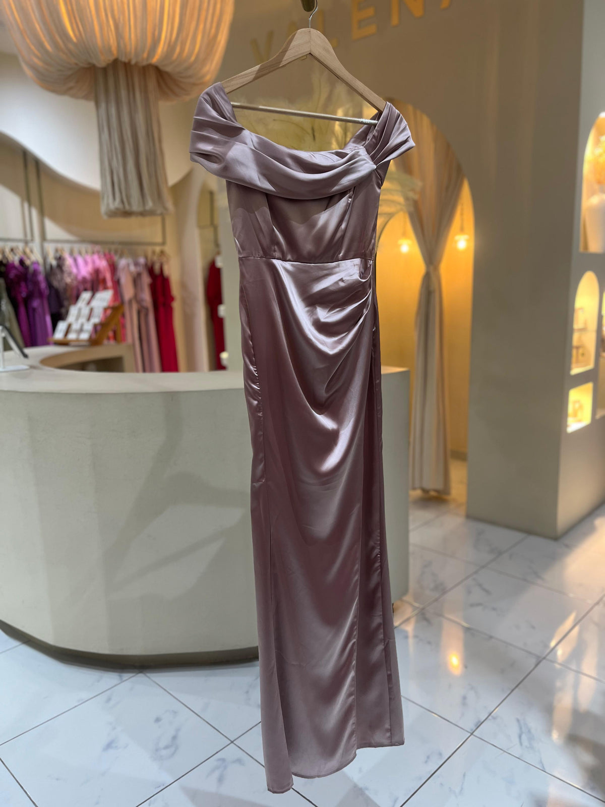 Vestido Satin Champagne